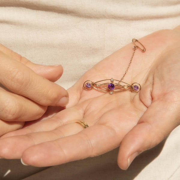 Vintage Circa 1930s Amethyst & Seed Pearl Brooch 15 Carat Gold