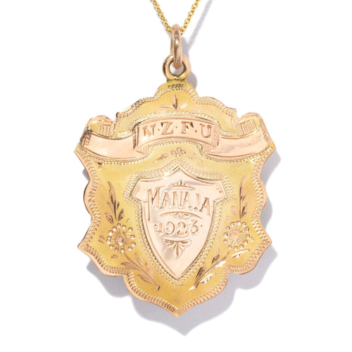 Manaia Antique 1920s Medallion Pendant 9K Two Tone Gold