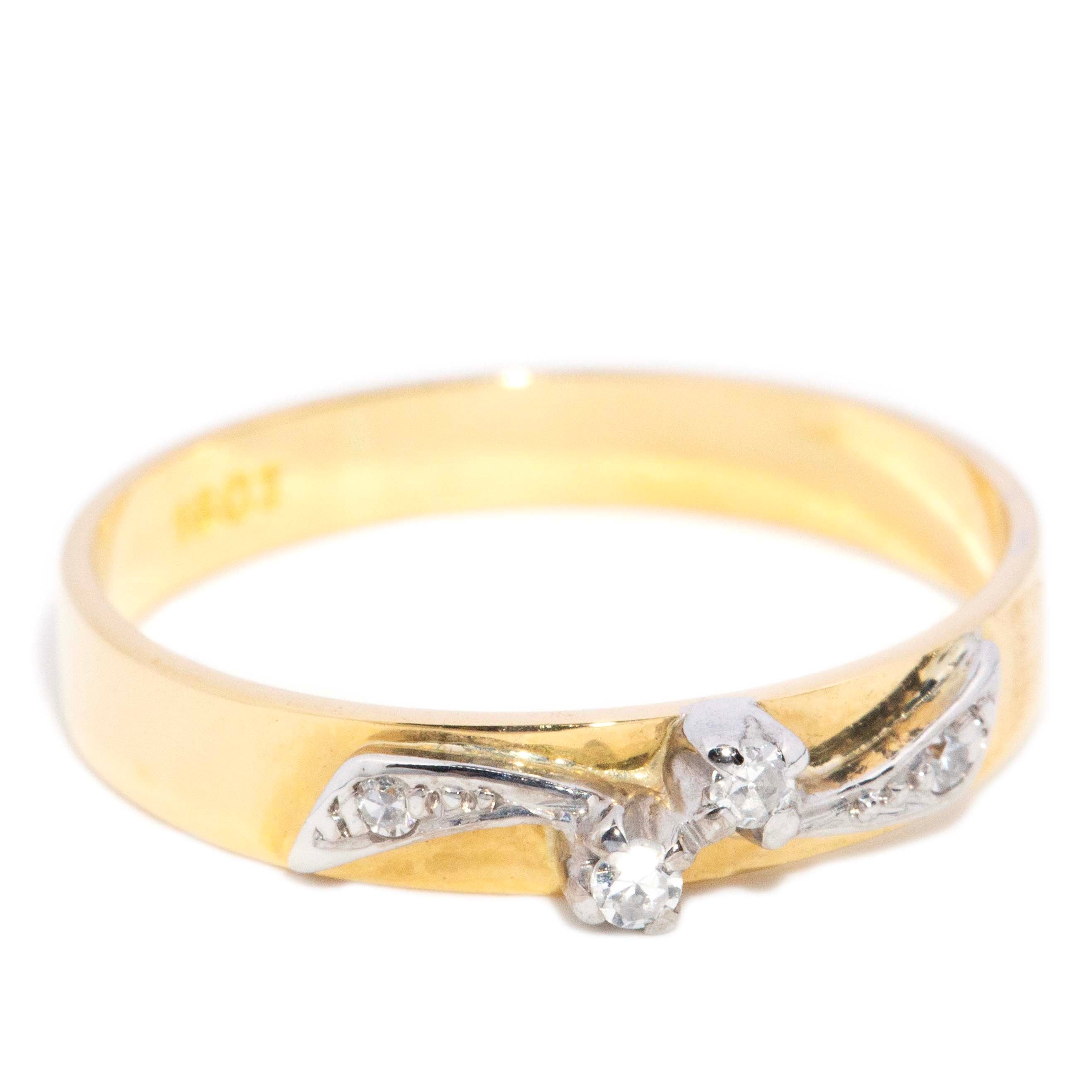 Marnie Vintage Circa 1980s Diamond Ribbon Top Flat Band Ring 18ct Two Tone Gold Rings Imperial Jewellery 