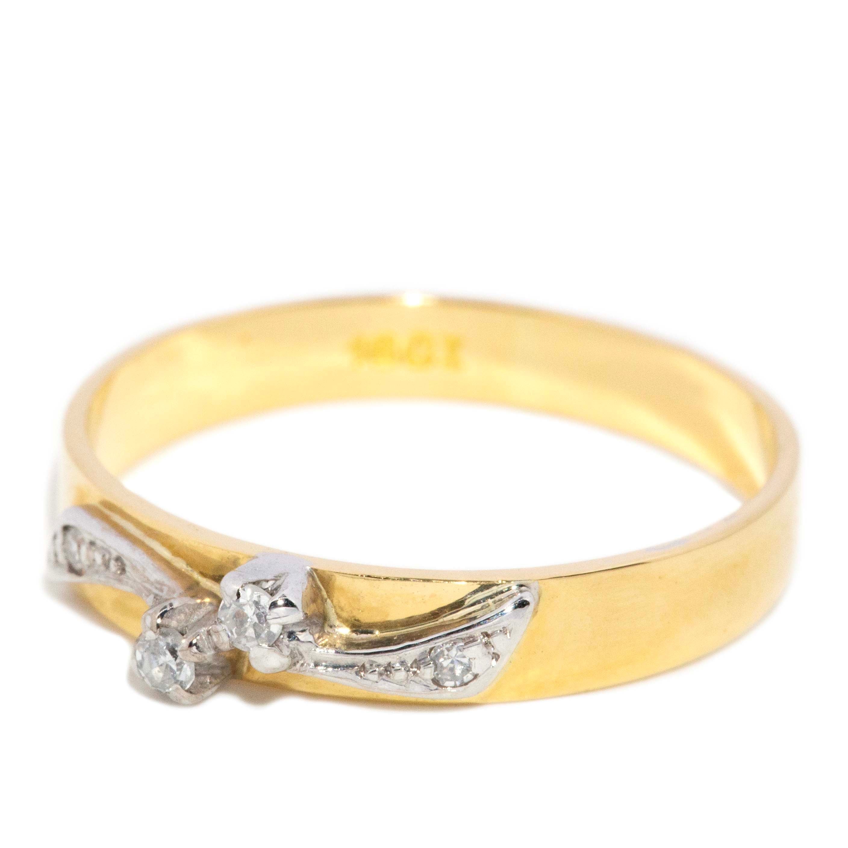 Marnie Vintage Circa 1980s Diamond Ribbon Top Flat Band Ring 18ct Two Tone Gold Rings Imperial Jewellery 