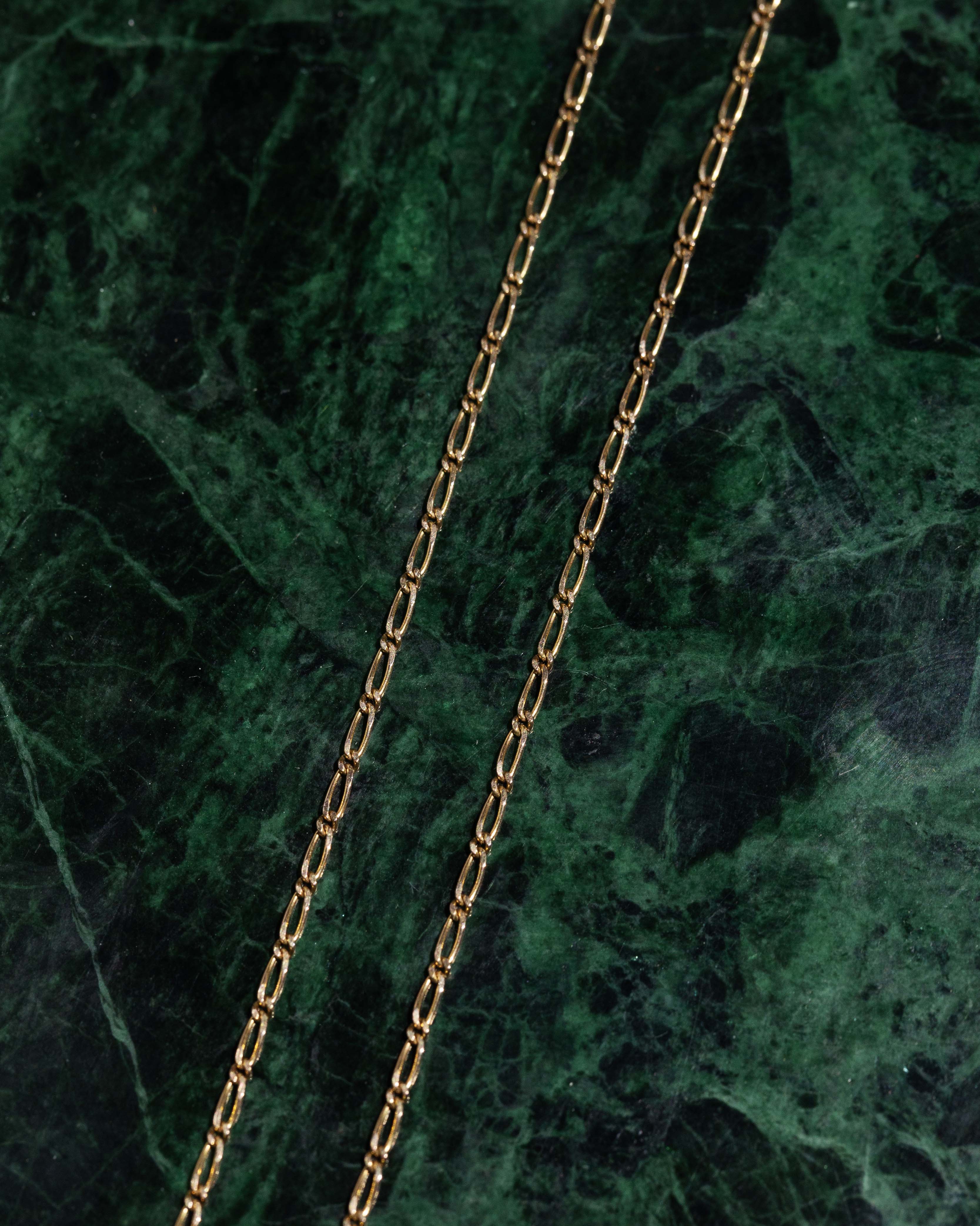 Trove Contemporary Figaro Link Chain 9ct Yellow Gold 42cm Long Pendants/Necklaces Imperial Jewellery 