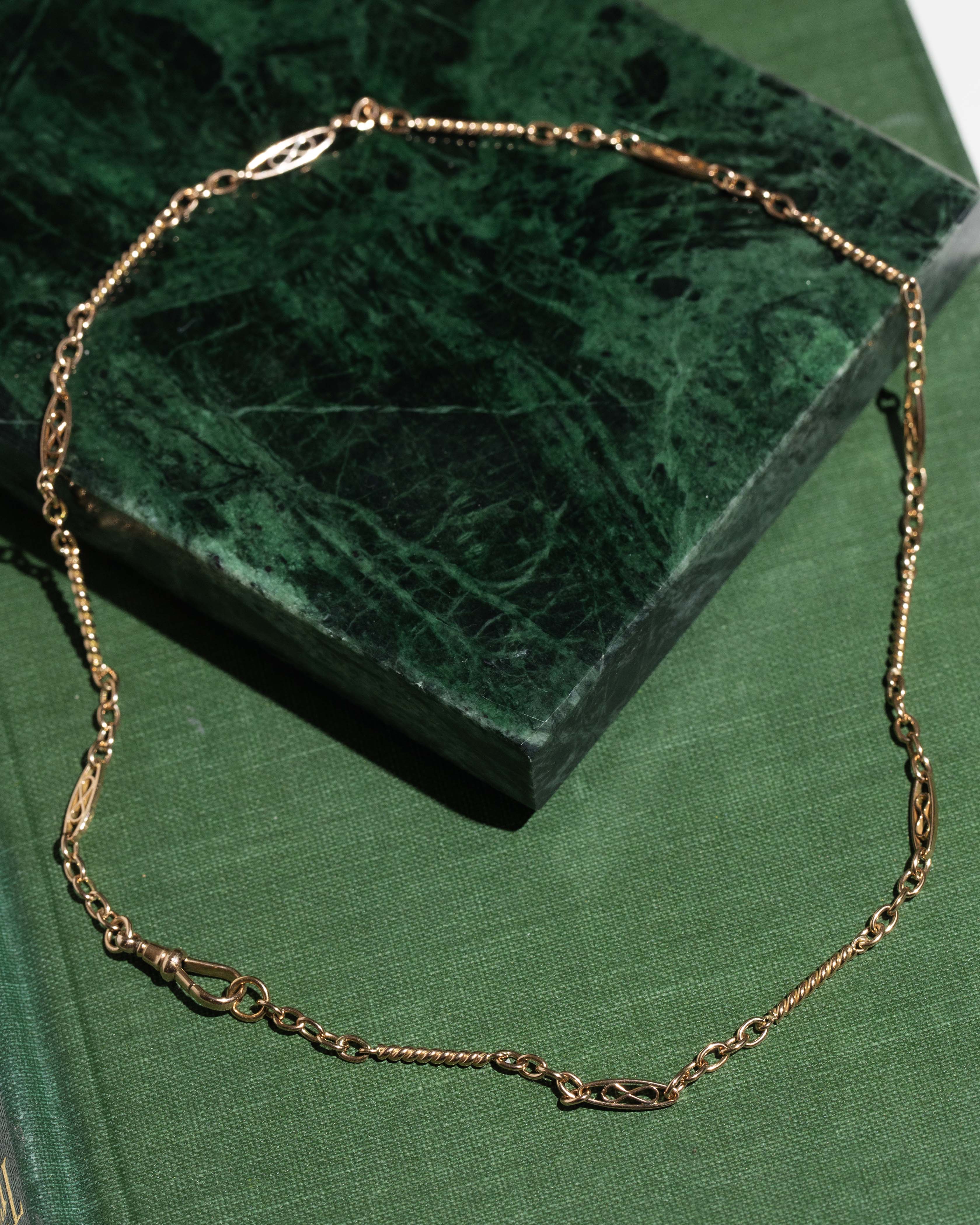 Trove Contemporary Figaro Twist Eternity Link Chain 9ct Yellow Gold 42cm Long Pendants/Necklaces Imperial Jewellery 
