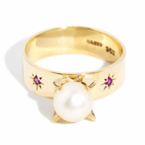 Zipporah 1960s Pearl & Star Set Ruby Ring 9K Yellow Gold