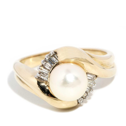 Xanthe 1980s Pearl & Diamond Bypass Ring 9K Yellow Gold